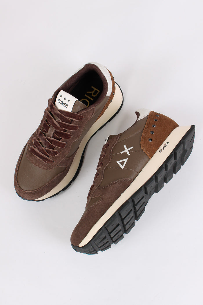 Sneaker Ally Studs Marrone-3