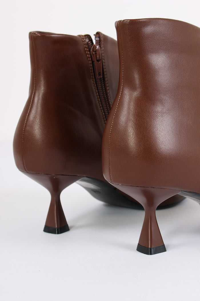 Tronchetto Tacco Basso Spillo Brown-5