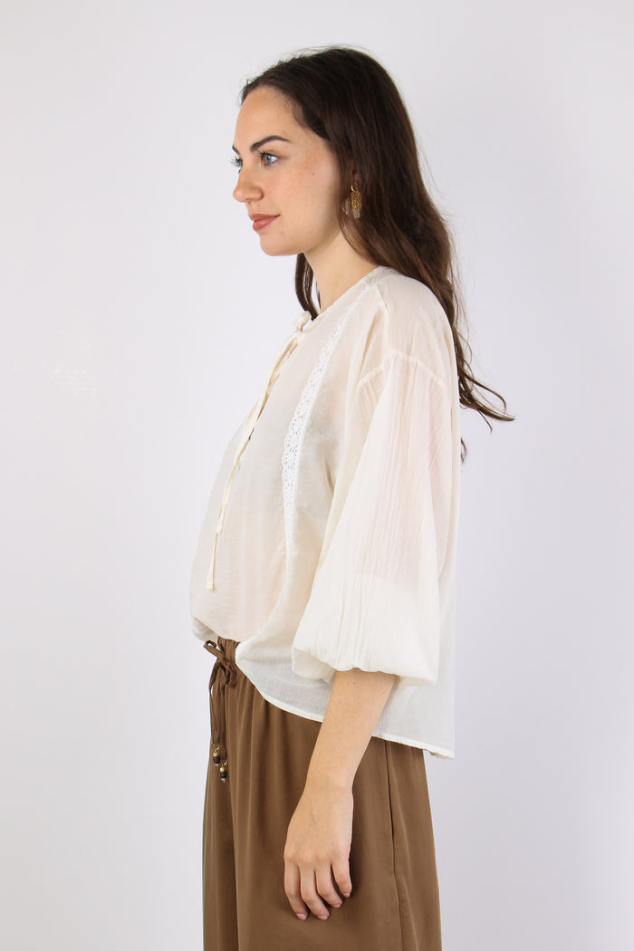 Blusa Mussola Inserto Macrame Burro-3