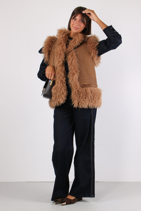 Gilet Mongolia Passamaneria Cammello