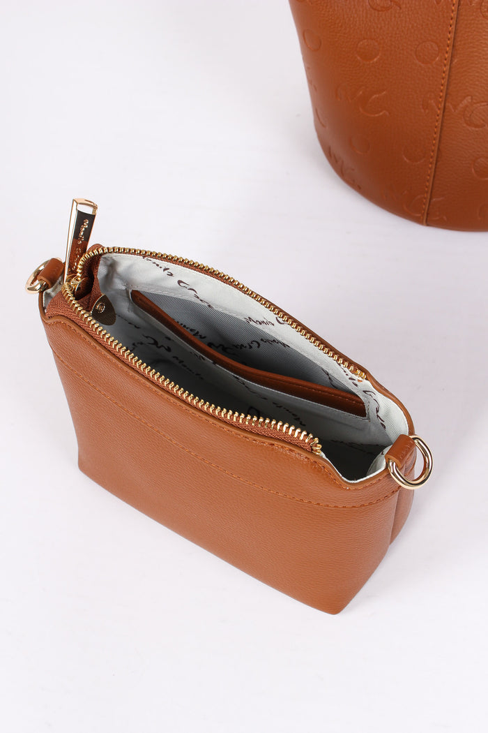 Secchiello Logo Rilievo Terra-8