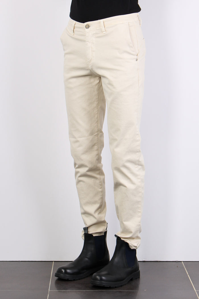 Pantalone Chino Basico Old Panna-5