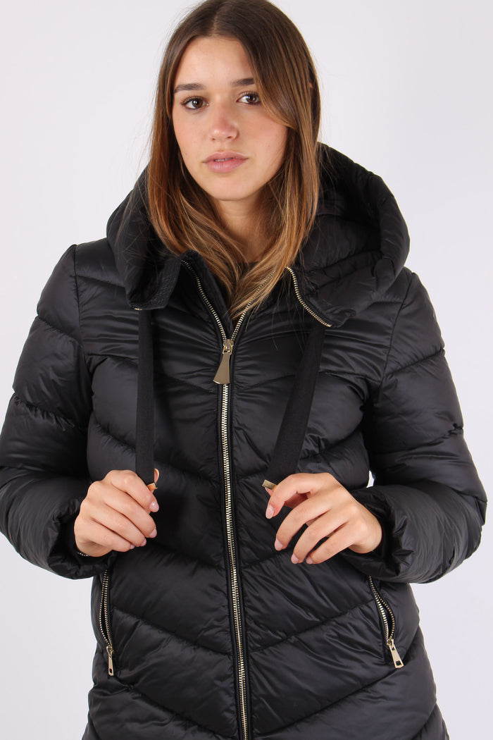 Piumino Svasato Nero-8