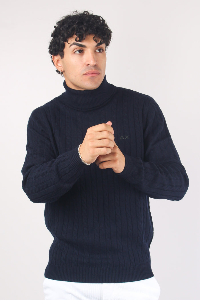Maglia Treccia Collo Alto Navy Blue
