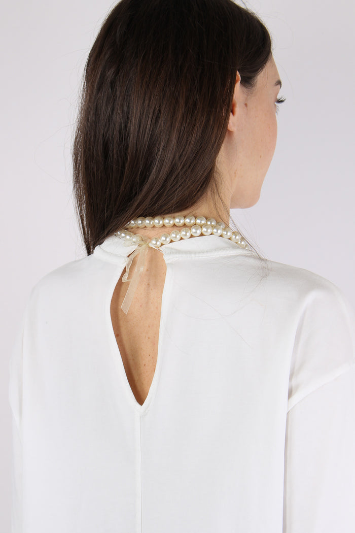 T-shirt Over Collana Bianco-10