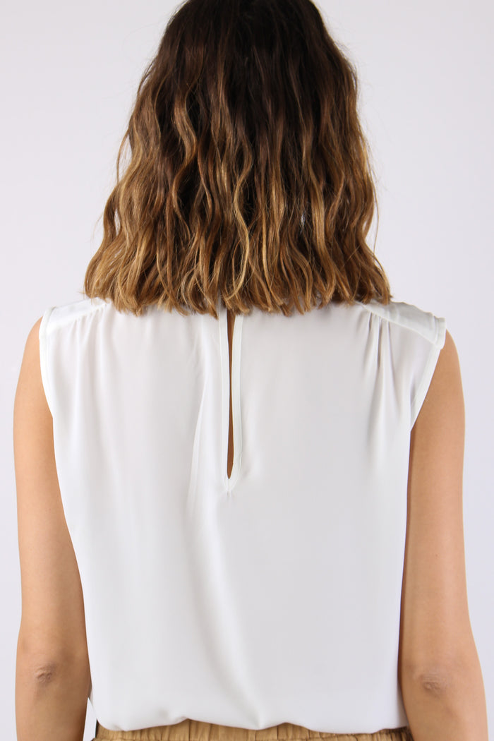 Jeanne Blusa Smanicata Catena Milk-8