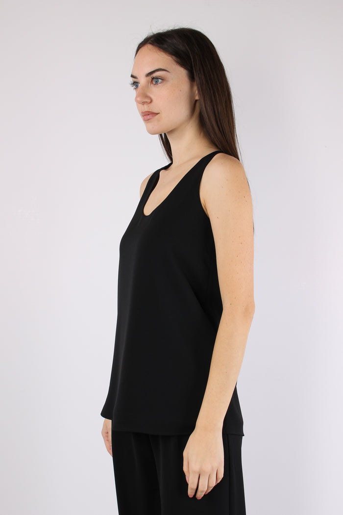 Top Viscosa Scollo Tondo Nero-7