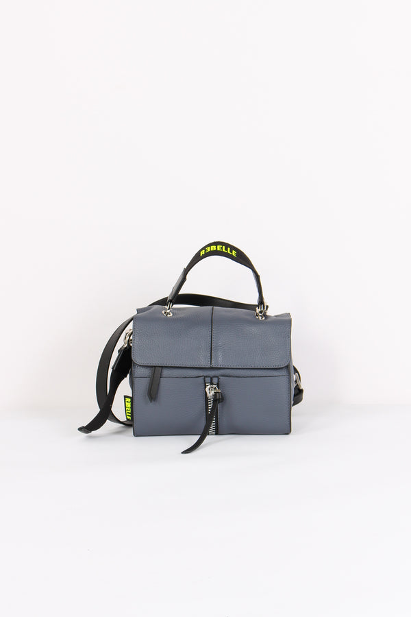 Chloe Tracollina Patta Shark