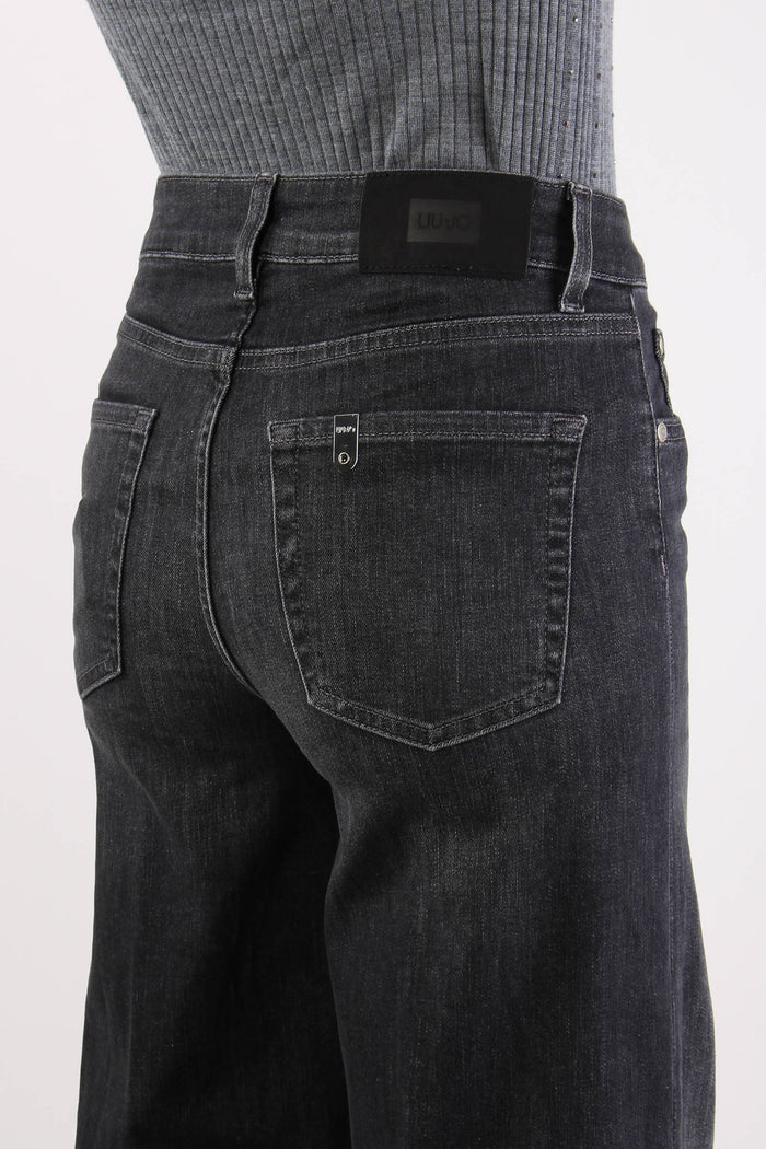 Denim Authentic Flare Denim Black-8
