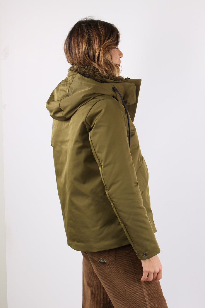 Kara Parka Corto Interno Teddy Green-7