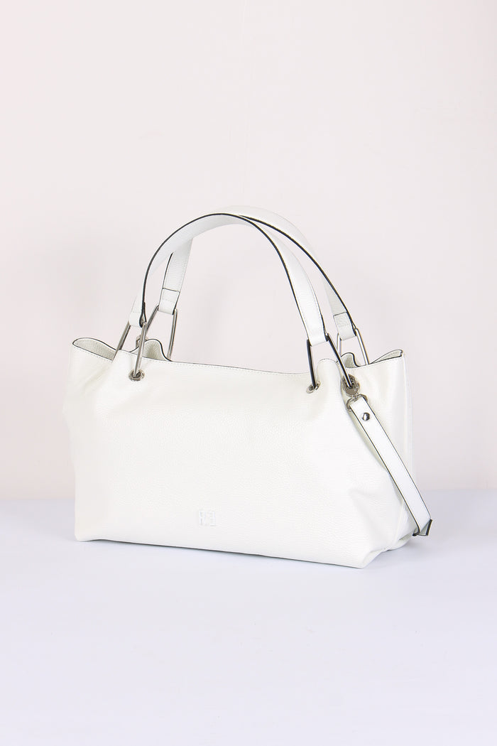 Tina Shoppng Small Fibbie Marble-2