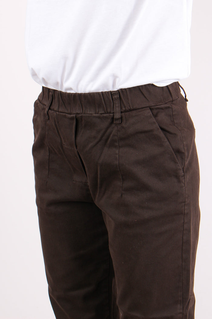 Chino Elastico Moro-6