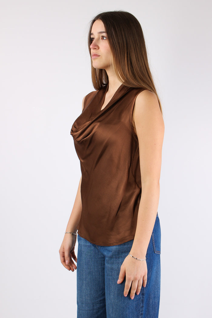 Wolfy Blusa Smanicata Effetto Raso Toffee-7
