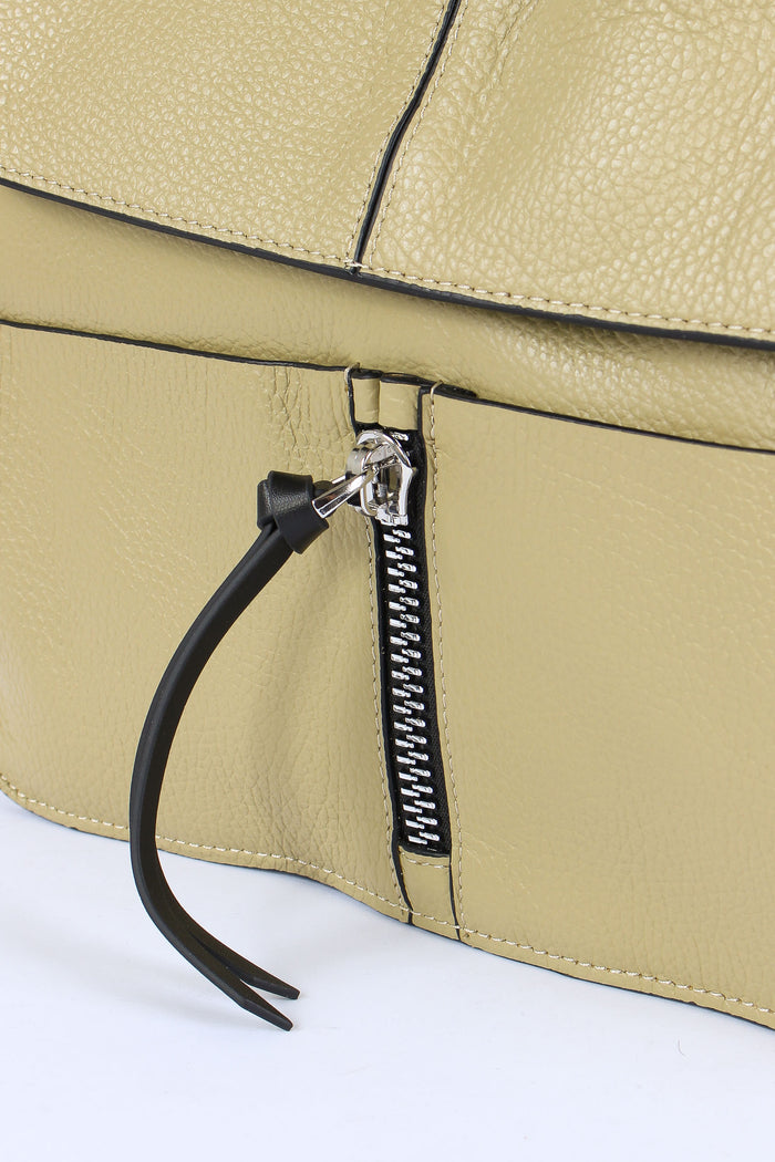 Carole Cartella Media Zip Centrale Vert-7