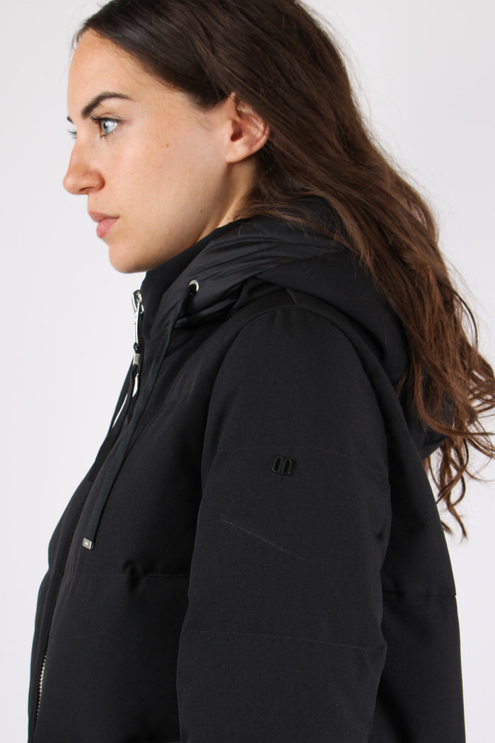 Giubbotto Corto Nero-7