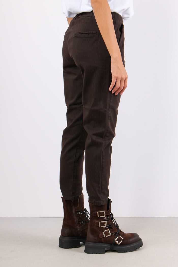 Chino Elastico Moro-5