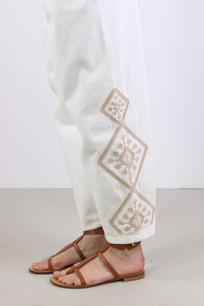 Pantalone Barrel Ricamo Fondo Bianco-6