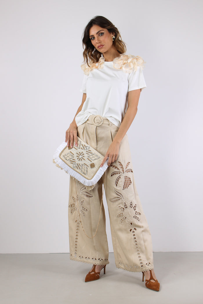 T-shir Applicazione Fiore Spalla Bianco-7