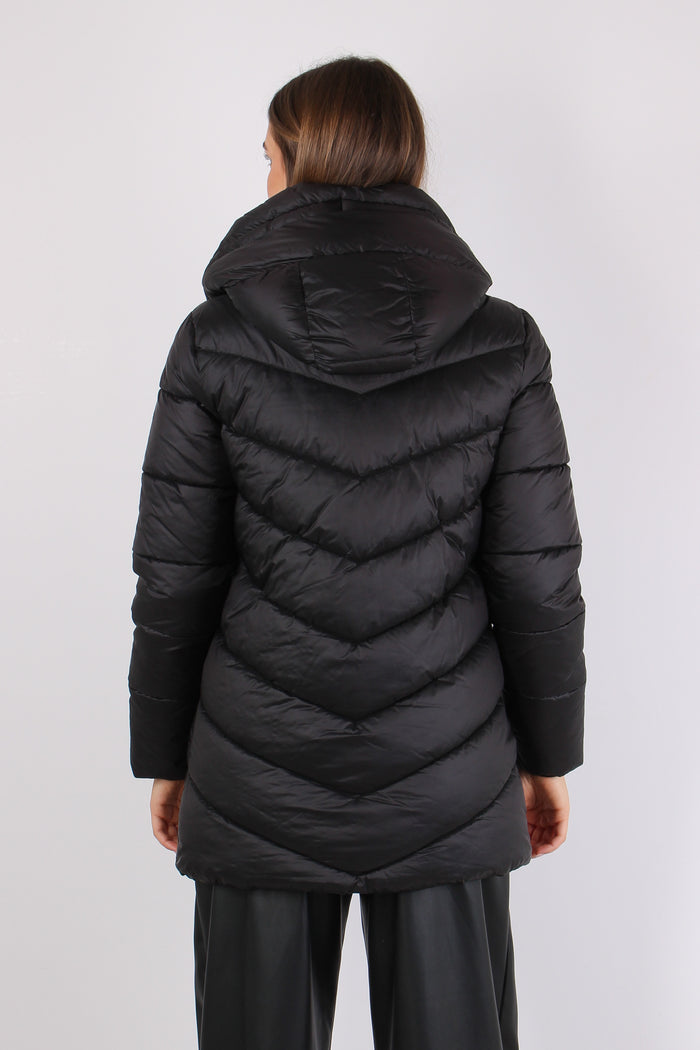 Piumino Svasato Nero-4