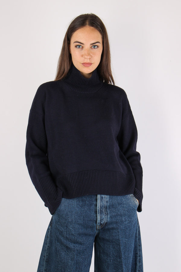 Collo Alto Over Universe Blue
