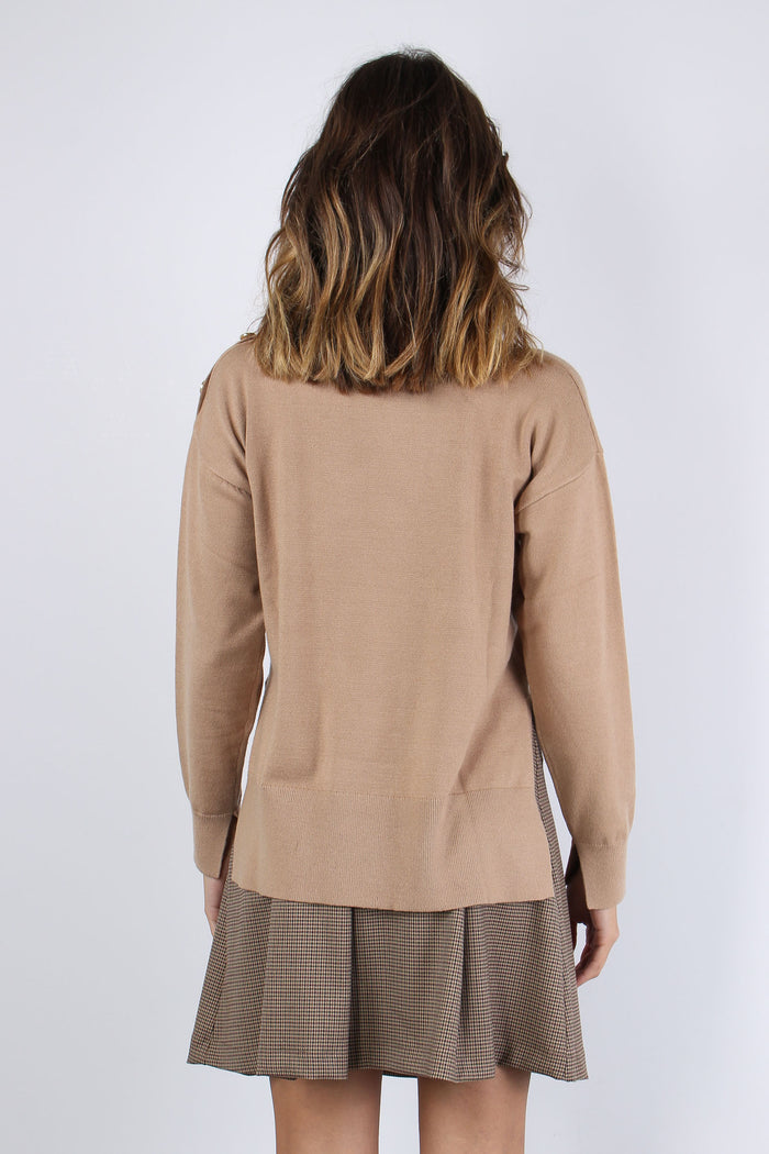 Collo Alto Viscosa Bottoni Oro Cammello-3