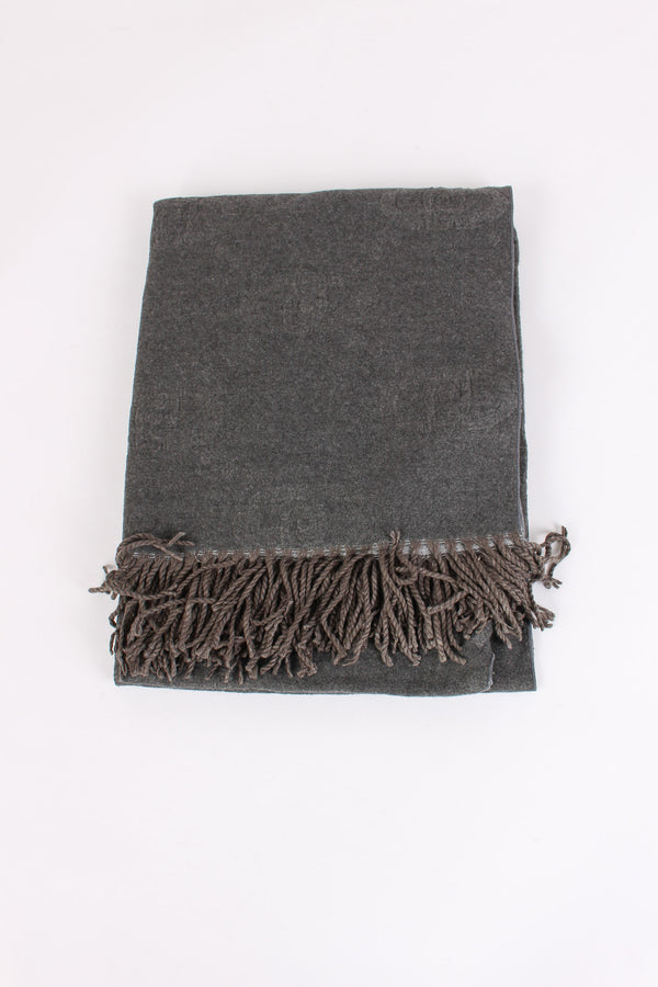 Poncho Embossed Grey Cloud-2