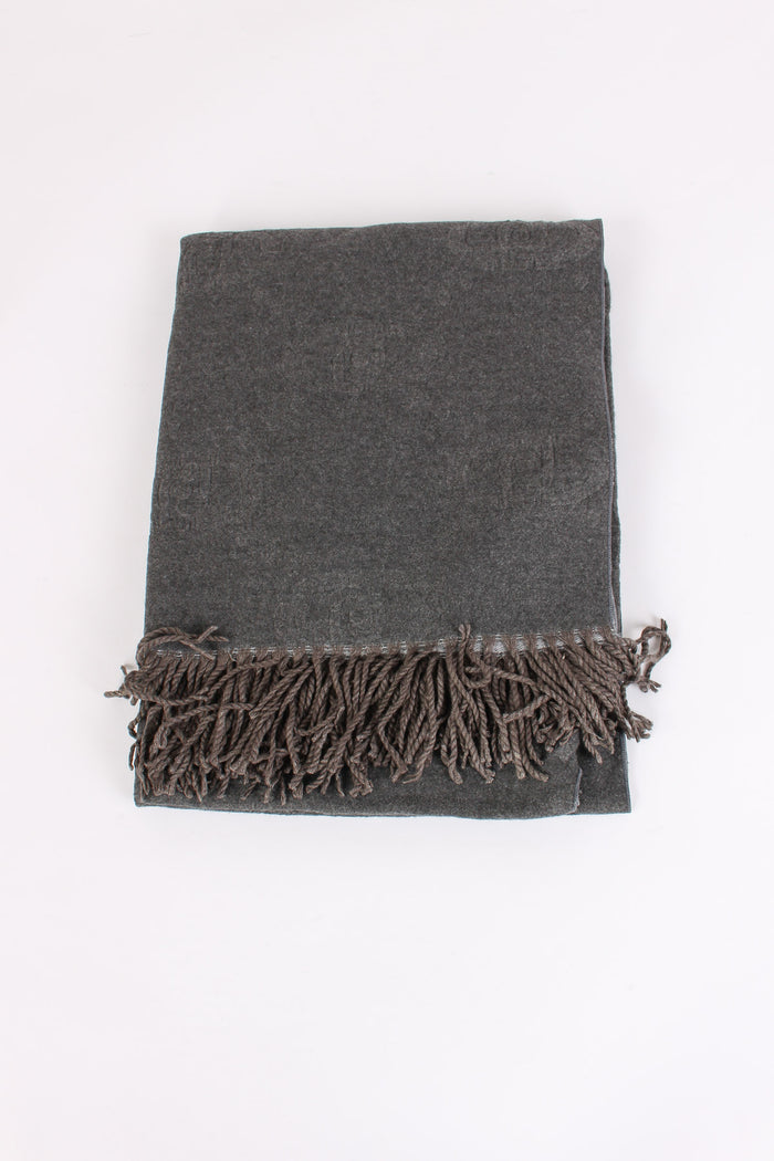 Poncho Embossed Grey Cloud-2