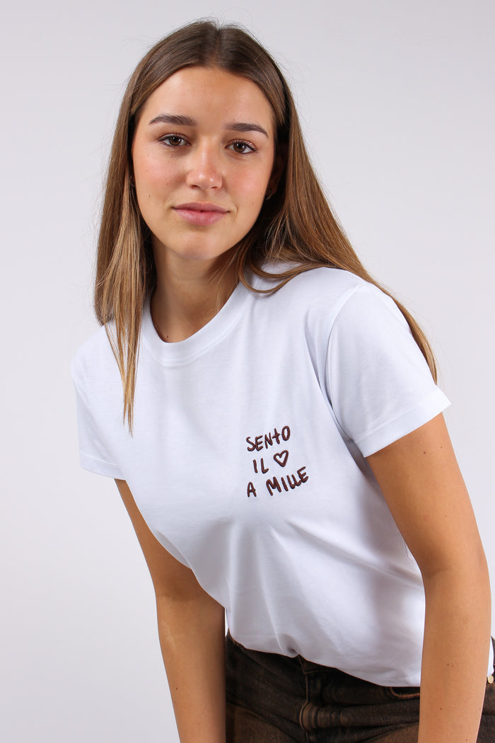 T-shirt Ricamo Sento Il Cuore Bianco-4