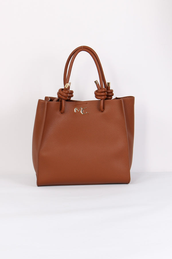 Felicia Nodo Cappuccino