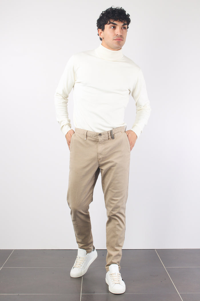 Pantalone Chino Basico Sabbia-1