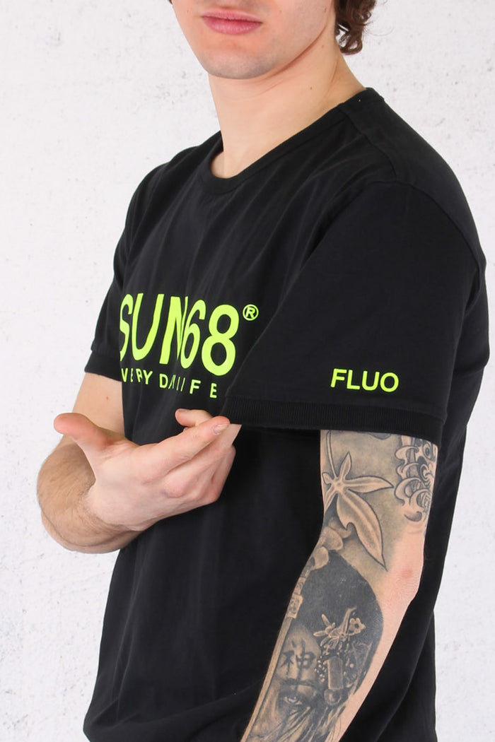 T-shirt Scritta Fluo Nero-4