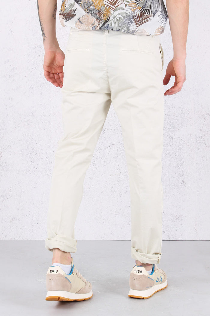 Pantalone Chino Slim Latte-2